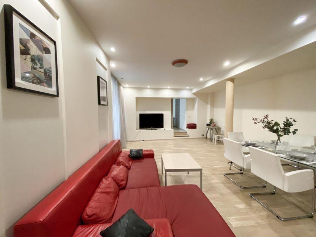 Old Town Apartment With Private Elevator ريغا المظهر الخارجي الصورة