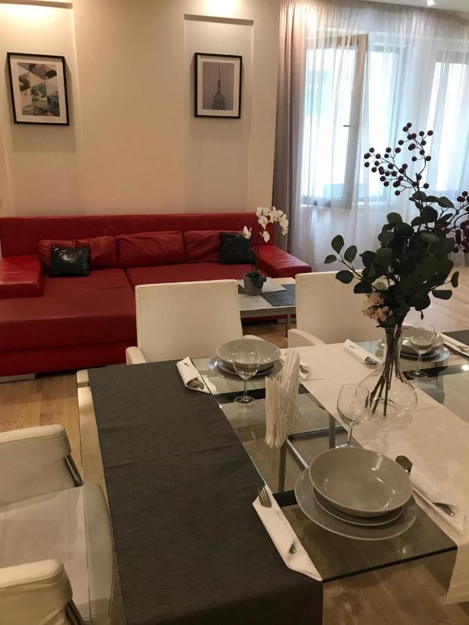 Old Town Apartment With Private Elevator ريغا المظهر الخارجي الصورة